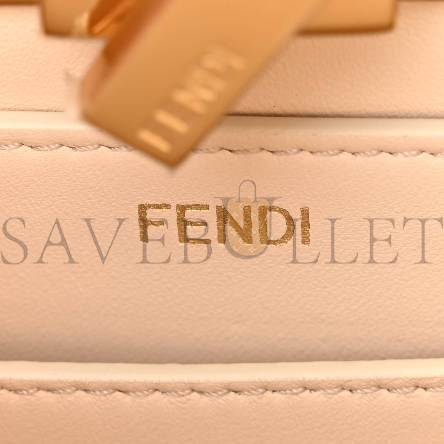 FENDI VITELLO KING TAMPONATO LOGO EMBOSSED MEDIUM WALLET ON CHAIN BLACK (27*20*11cm)