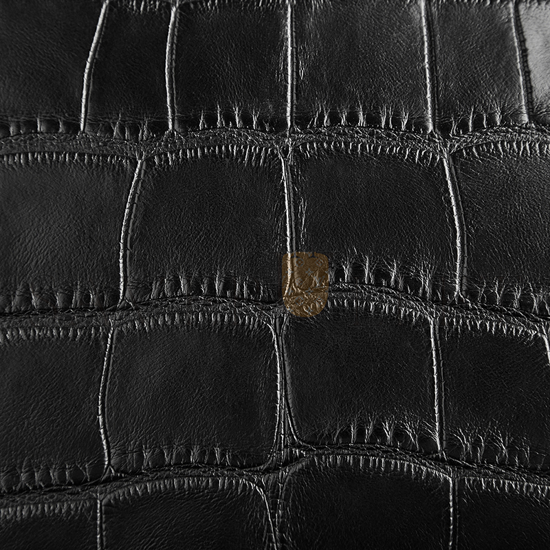 BOTTEGA VENETA CROCODILE SKIN POUCH 576227VCPX01229 (38*20*8.5cm)