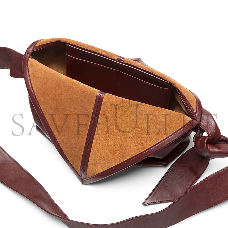 BOTTEGA VENETA SMALL SAWYER 815807V4O902128 (25*17*12cm) BOTTEGA VENETA SMALL SAWYER 815807V4O902128 (25*17*12cm)